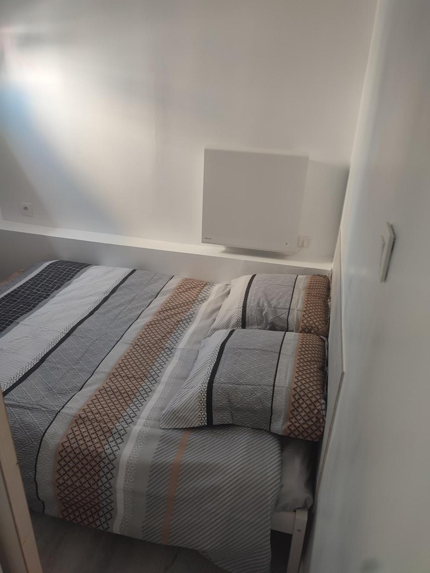 Petit F2 Meuble Independant Apartment Limay Exterior photo